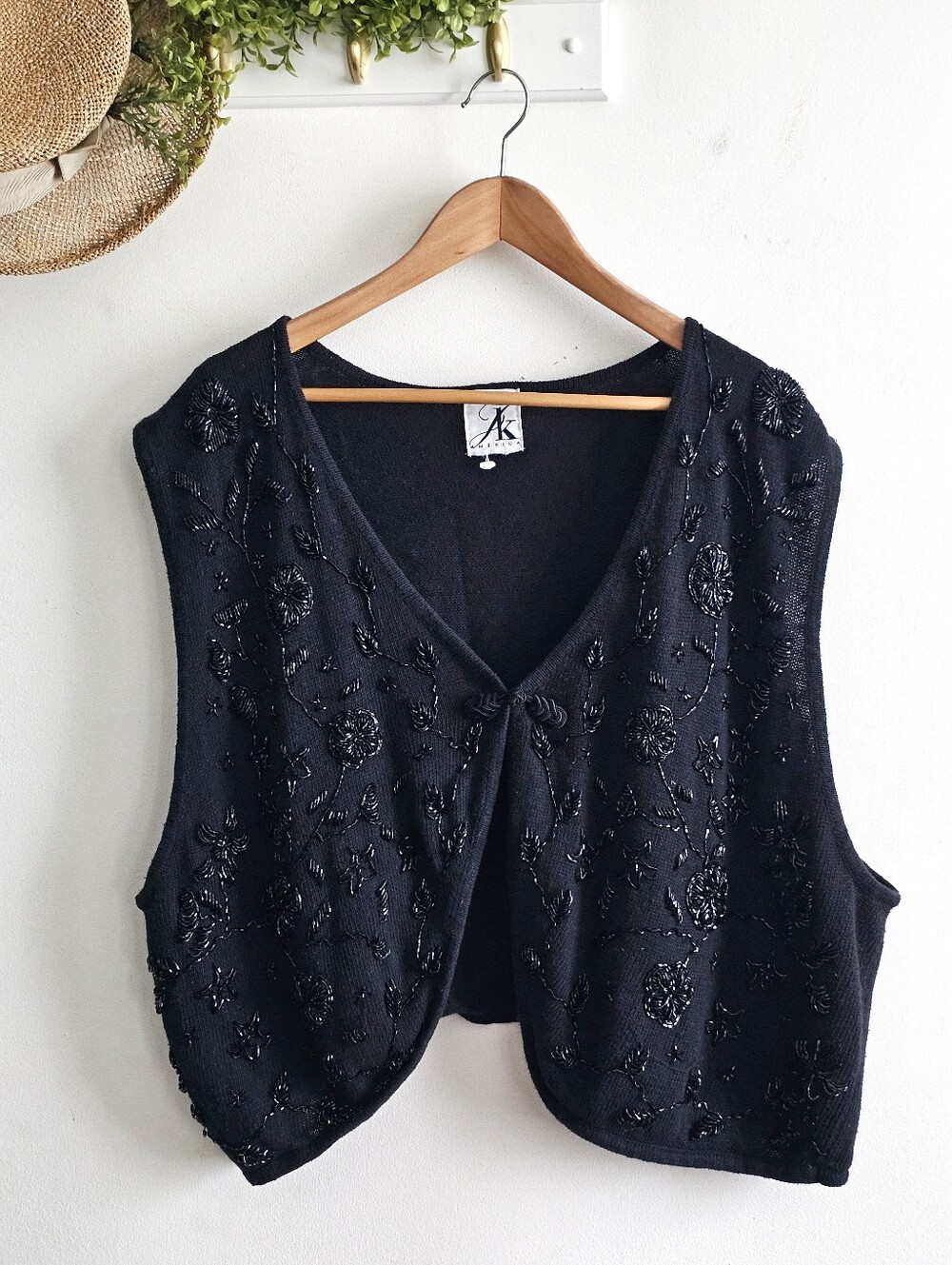 JK America Vintage Black Beaded Floral Knit Vest Womens XL 2X 90s